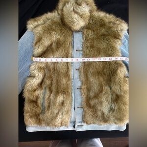 Levi's Women's Premium Ex Boyfriend Faux Fur Trucker Jacket